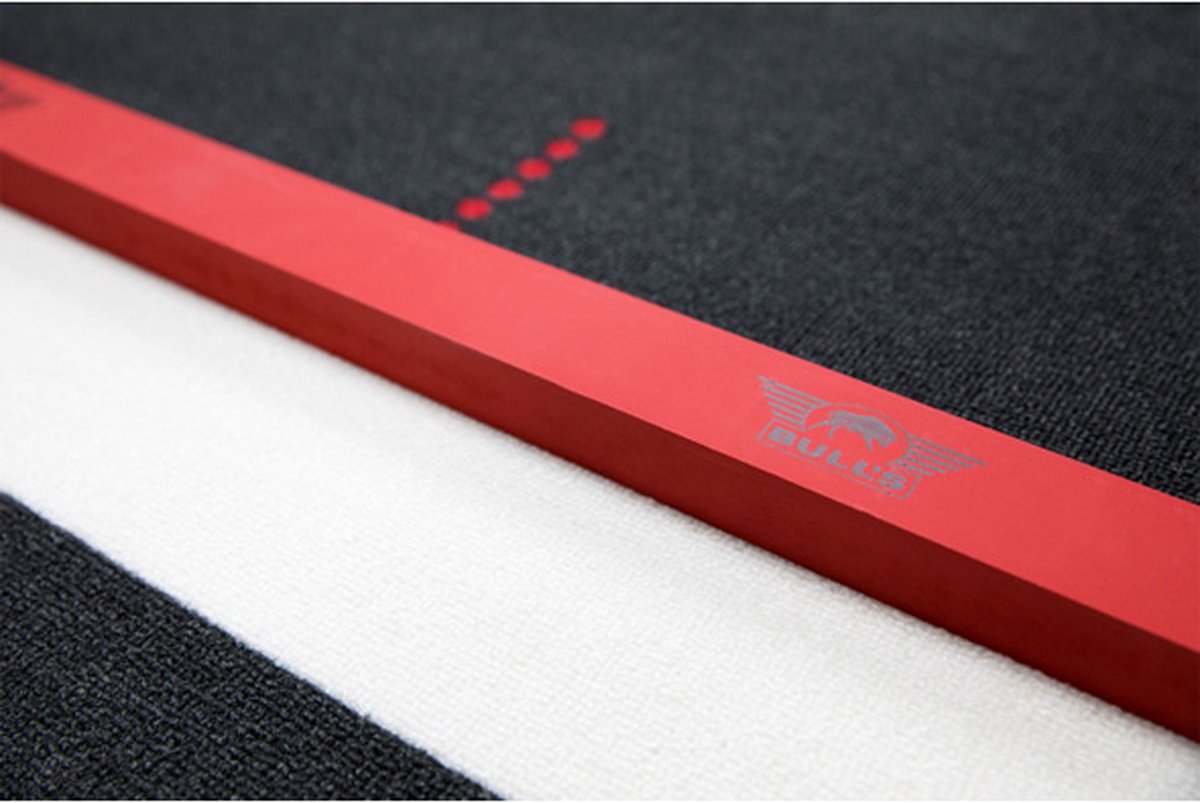 Bull's Dartmat + Oche 300x60cm - Black (detail 2)